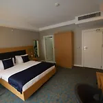 Ξενοδοχείο Sera Nature & 4*