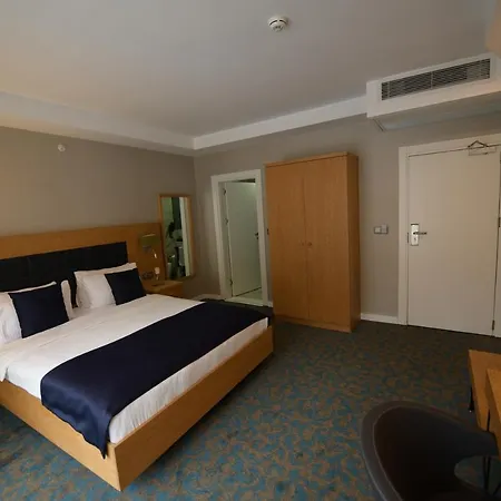 Hotell Sera Nature & 4*