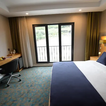Hotell Sera Nature & Trabzon