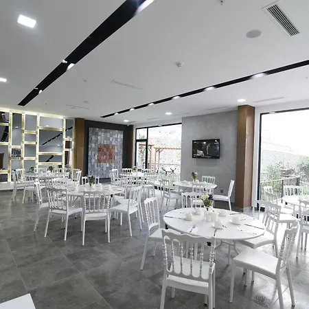 Sera Nature & Hotell 4*