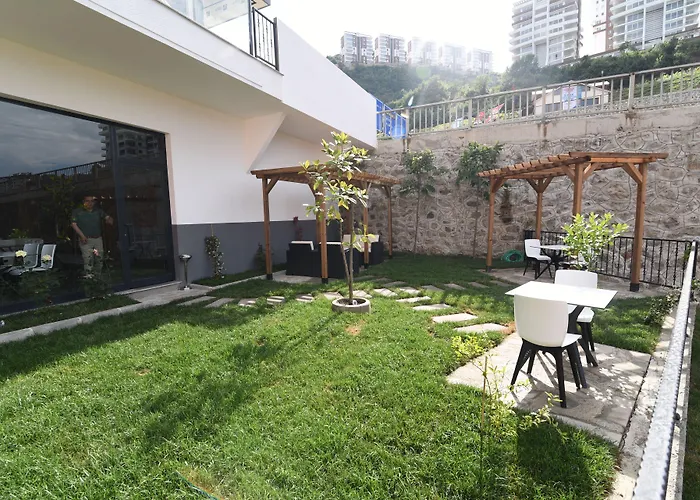 Sera Nature & فندق ترابزون